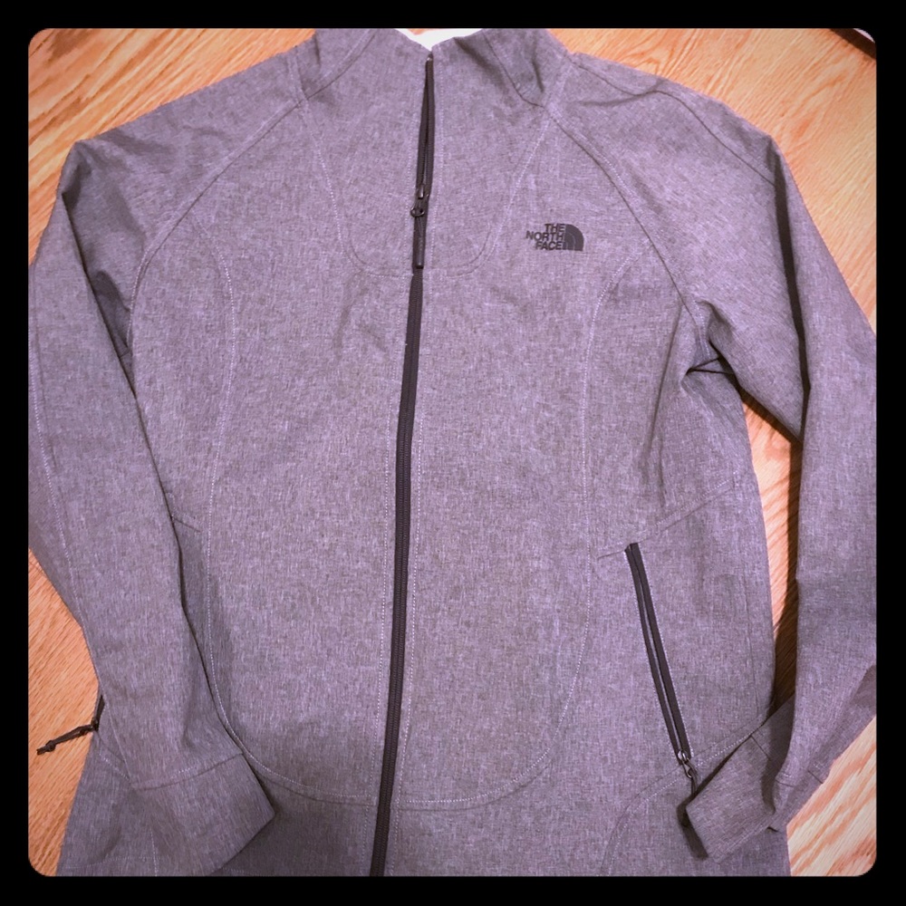 Brand new north face jacket !!